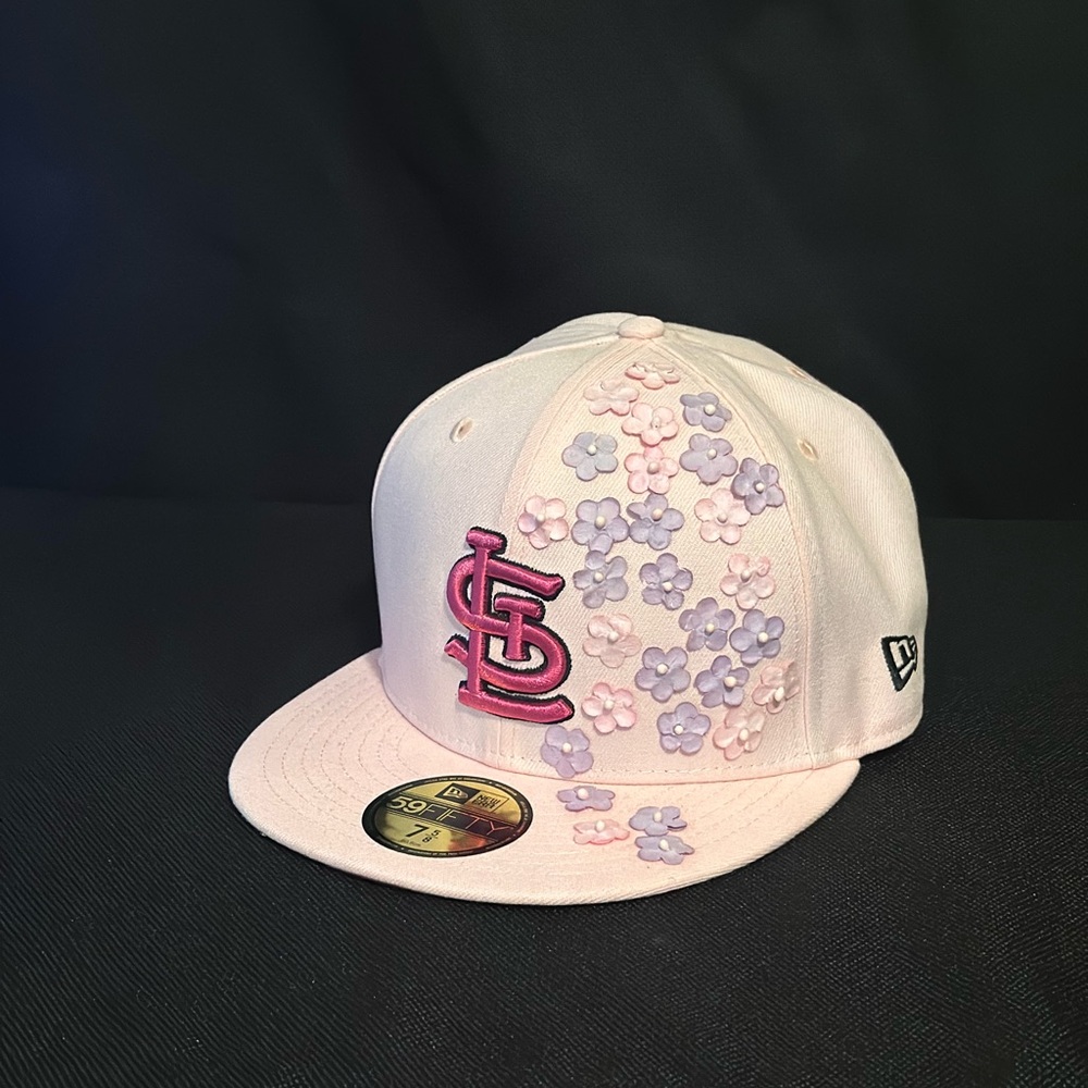 Fitted cap - Picture 2 of 7